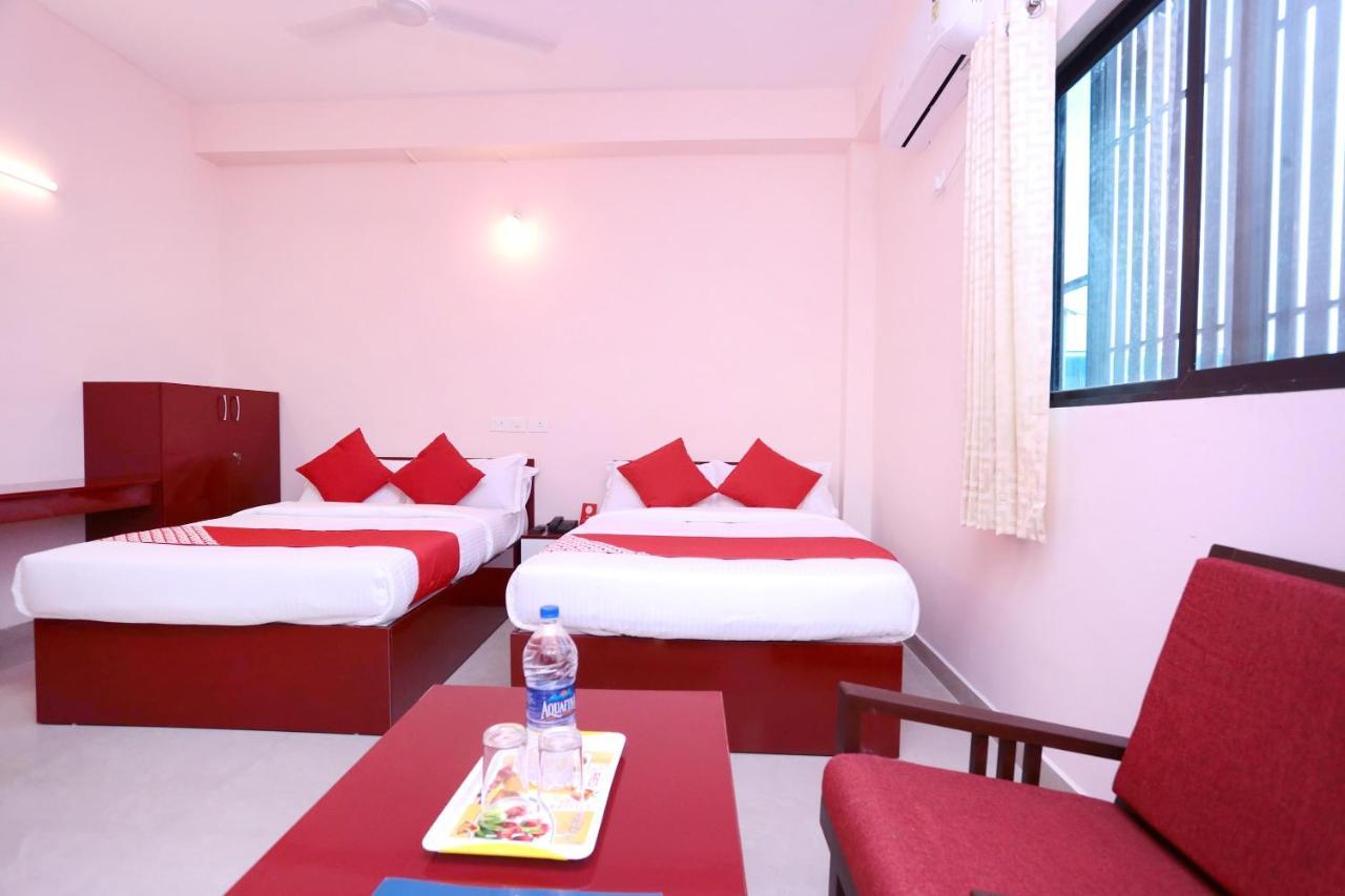 Hotel Oyo 13577 Tkr Metro Residency Kochi Zewnętrze zdjęcie