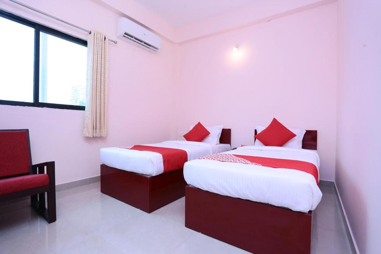 Hotel Oyo 13577 Tkr Metro Residency Kochi Zewnętrze zdjęcie